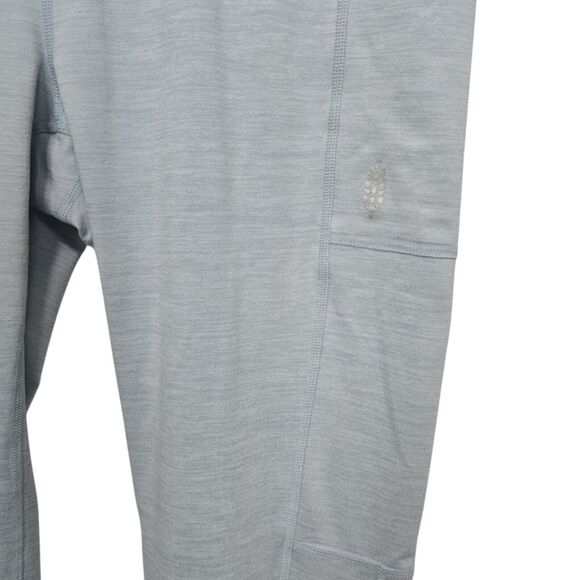 Free People Womens Movement High Rise Pale Blue Split Leg Leggings Size Medium‎ - Picture 9 of 11